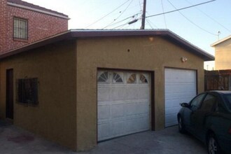 443 E 84th St, Unit 443 in Los Angeles, CA - Foto de edificio - Building Photo