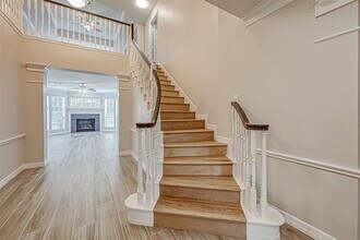 18 Turtle Creek Manor in Sugar Land, TX - Building Photo - Building Photo
