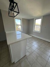 26 Curtis Rd, Unit 2 in Revere, MA - Foto de edificio - Building Photo
