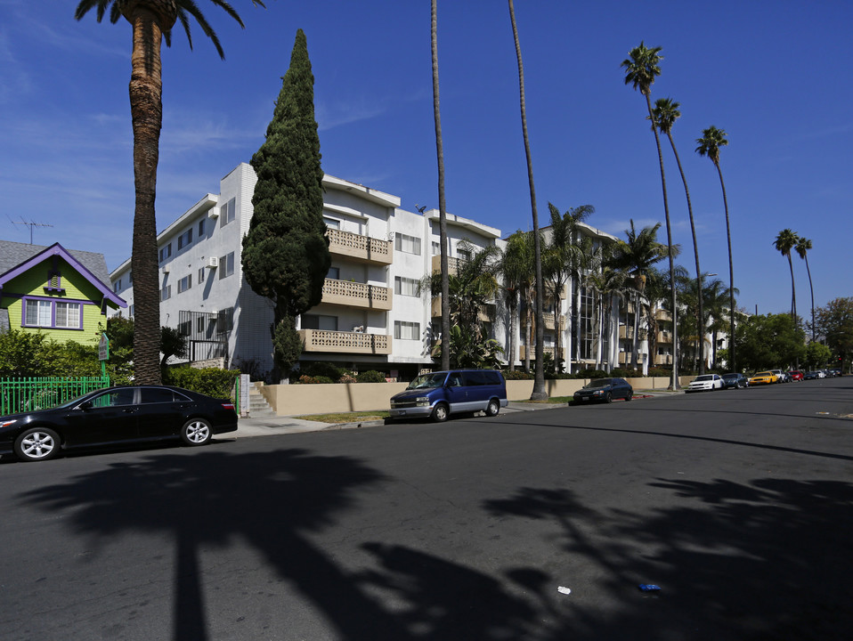 St. Andrews Place Apartments in Los Angeles, CA - Foto de edificio