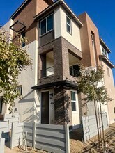 414 Caliper Wy in San Marcos, CA - Building Photo - Building Photo