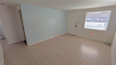 11301 110th Terrace in Largo, FL - Building Photo - Building Photo