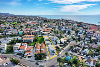 Seawind Apartments in San Clemente, CA - Foto de edificio - Building Photo