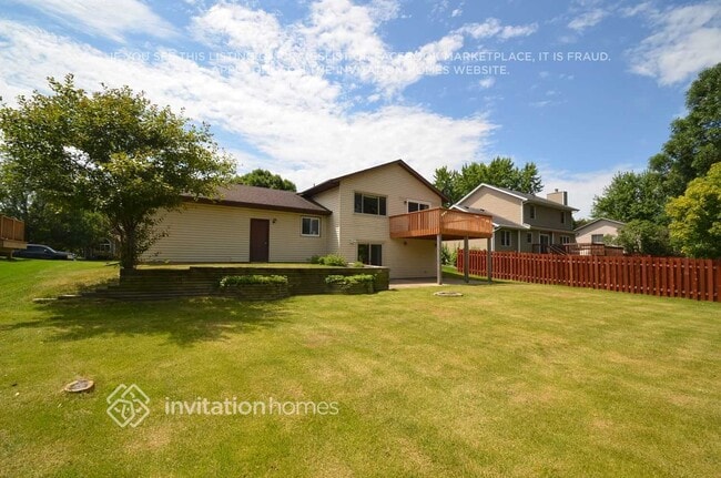 989 Ticonderoga Trail in Eagan, MN - Building Photo - Building Photo