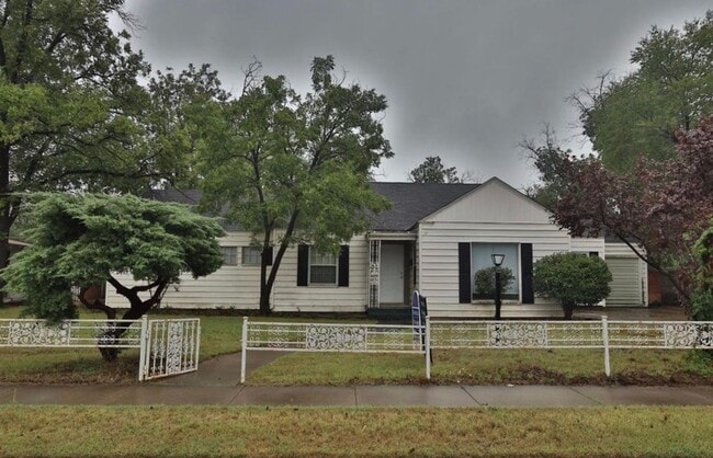 property at 2113 30th St