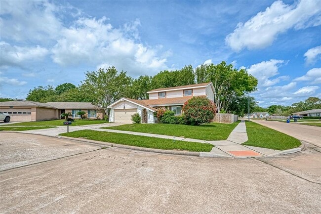 307 Countryside Dr in League City, TX - Building Photo - Building Photo