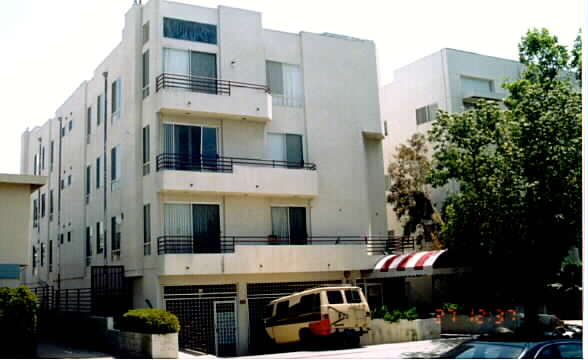 1210 S Sherbourne Dr in Los Angeles, CA - Building Photo