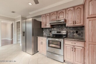 1549 Montrose Ave E in Jacksonville, FL - Building Photo - Building Photo