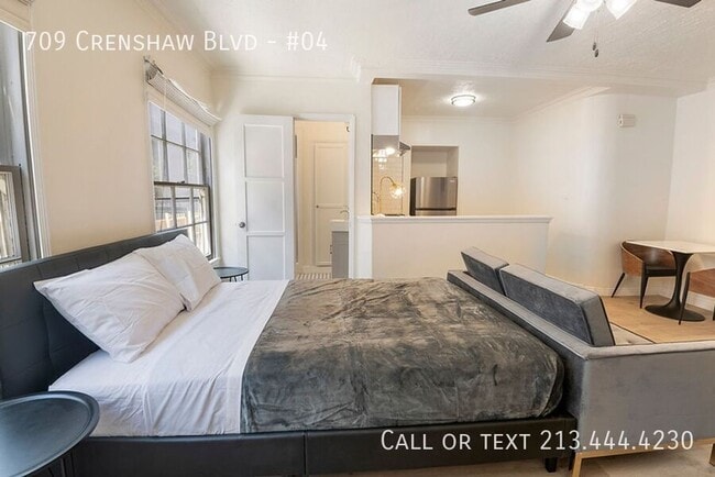 property at 709 Crenshaw Blvd
