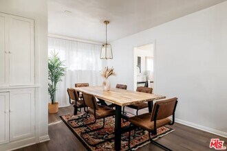 428 N Alta Vista Blvd in Los Angeles, CA - Building Photo - Building Photo