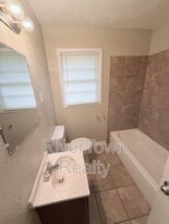 1655 Vicky Ln in Memphis, TN - Building Photo