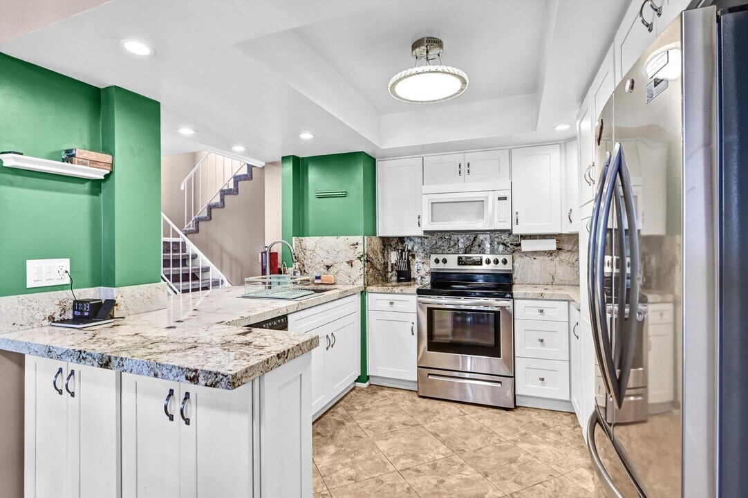 760 Silver Dr in Vista, CA - Building Photo