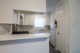 1521 Rutland St in Houston, TX - Building Photo - Building Photo