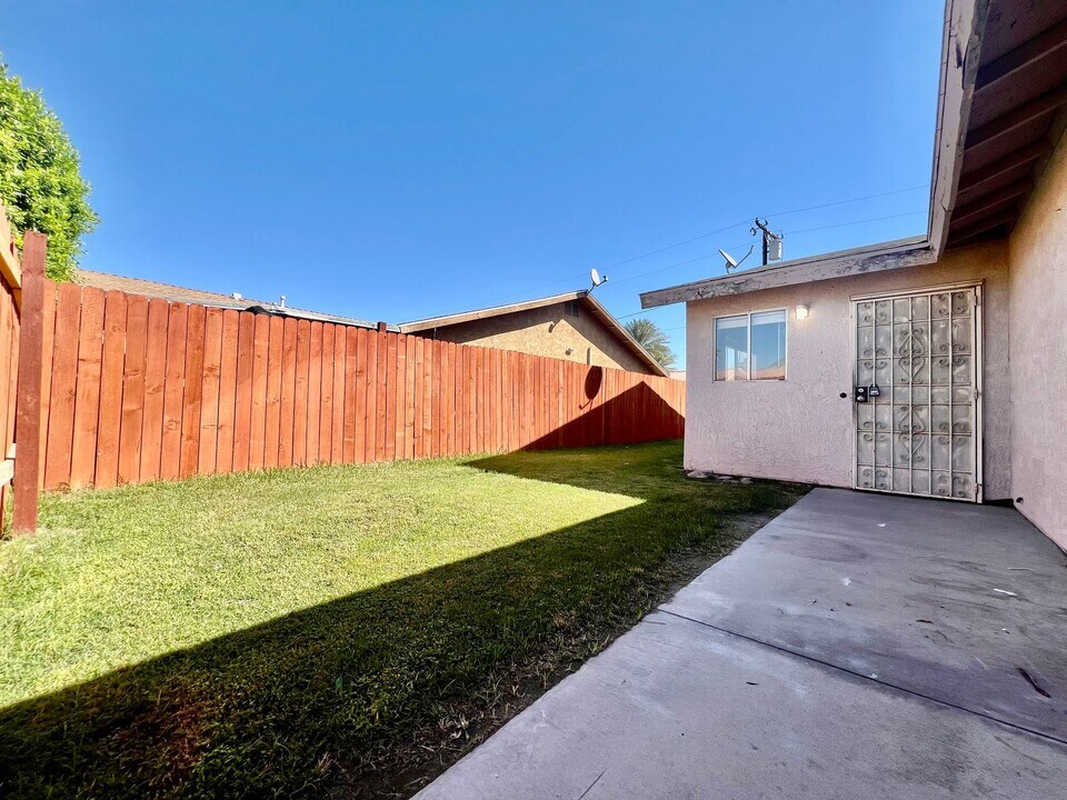 32770 Monte Vista Rd in Cathedral City, CA - Building Photo