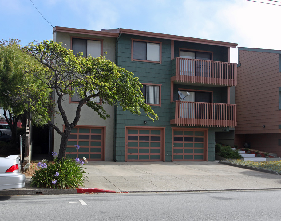 466 Miller Ave in South San Francisco, CA - Foto de edificio