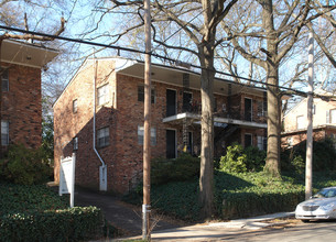 Argonne Avenue Apartments in Atlanta, GA - Foto de edificio - Building Photo