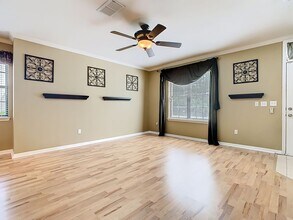 736 Centervale Dr in Kissimmee, FL - Building Photo - Building Photo