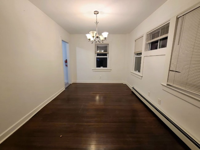 1021 Harrison Ave in Roselle, NJ - Foto de edificio - Building Photo