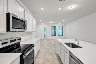 8339 NW 7th Pl in Plantation, FL - Building Photo - Building Photo