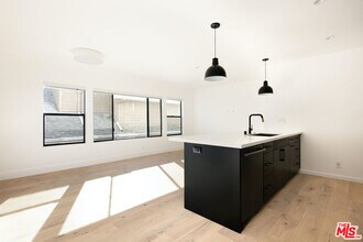 2811 3rd St in Santa Monica, CA - Building Photo - Building Photo