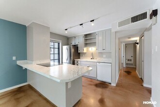 6644 E Latham St in Scottsdale, AZ - Building Photo - Building Photo