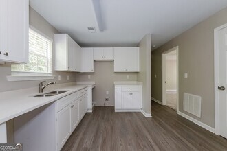 893 Timbervale Ln in Lithonia, GA - Building Photo - Building Photo