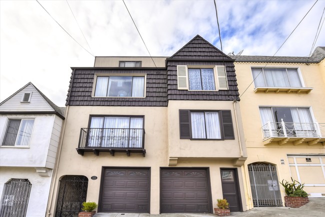 property at 715 30th Ave