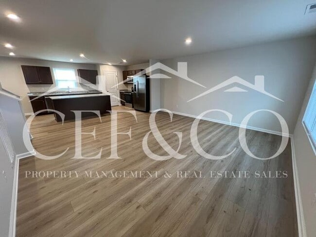 921 Delia Ave in Moore, SC - Building Photo - Building Photo