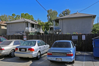 2530 S Street  Apartments in Sacramento, CA - Building Photo - Building Photo