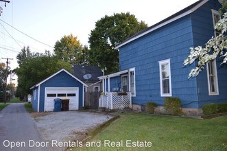 210 W 4th St in Auburn, IN - Building Photo - Building Photo