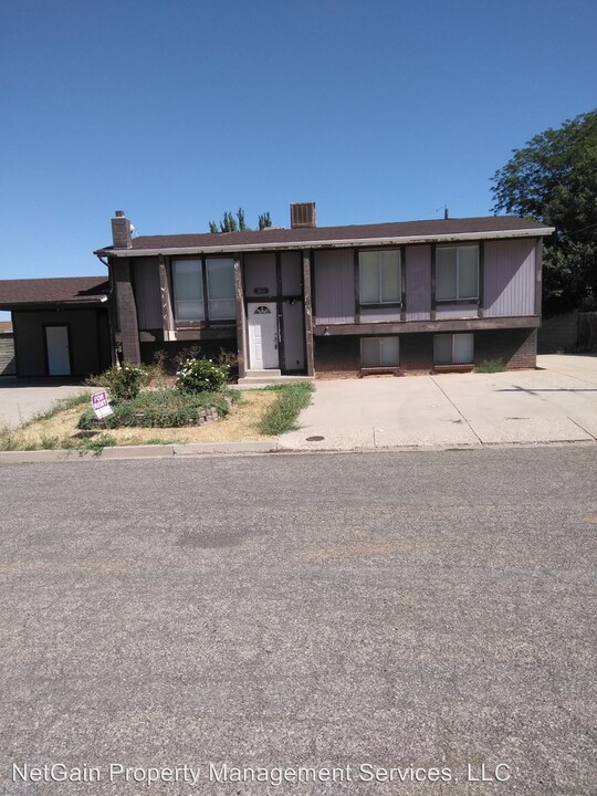 266 W 895 S in Cedar City, UT - Building Photo