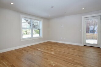 36 Longwood Ave in Brookline, MA - Building Photo - Building Photo