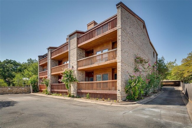 property at 1406 Windsor Rd