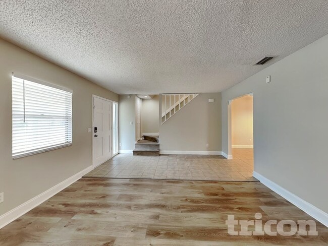 1259 Waterbury Loop in Lutz, FL - Building Photo - Building Photo