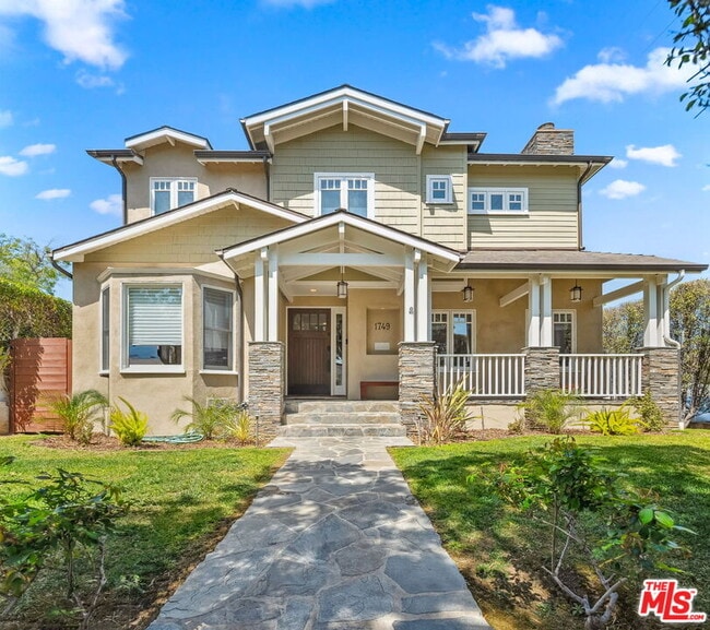 property at 1749 Hill St