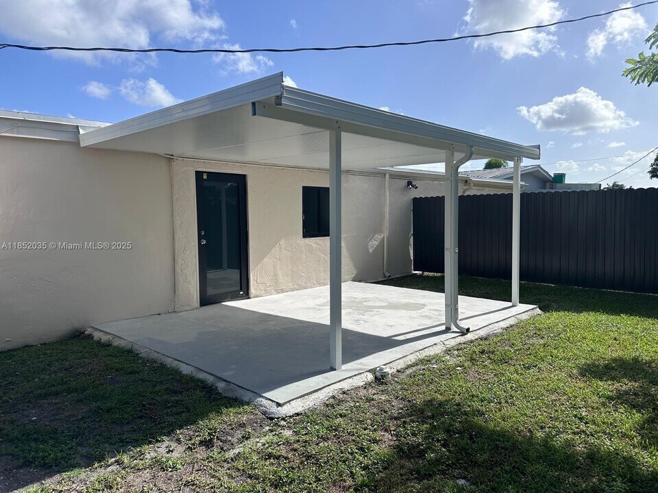 12451 SW 191st Terrace in Miami, FL - Building Photo