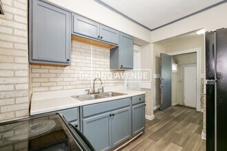 3307 Askew Ave in Kansas City, MO - Building Photo - Building Photo