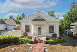 214 Pendegast St in Woodland, CA - Building Photo - Building Photo