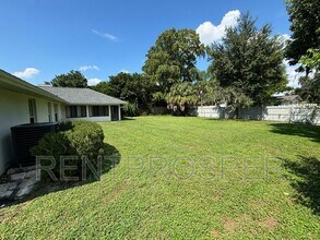 360 Vincent Dr in Mount Dora, FL - Building Photo - Building Photo