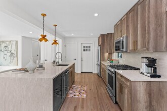 1380 Cavell Ave in Highland Park, IL - Building Photo - Building Photo