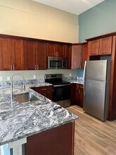 2905 Franklin Blvd, Unit 203 in Cleveland, OH - Building Photo - Building Photo