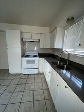 524 S Encina St in Visalia, CA - Building Photo - Building Photo