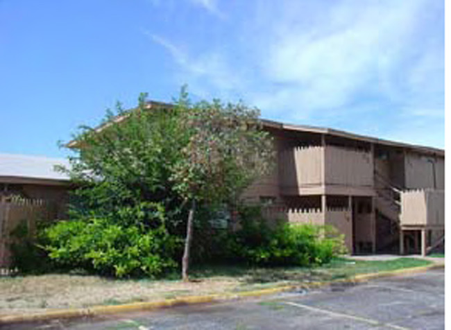 Elmcrest Apartments in Abilene, TX - Building Photo - Building Photo