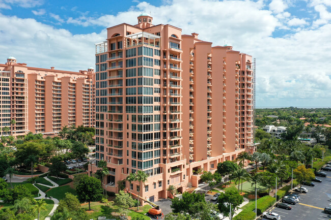 Gables Club Tower I & 2 in Coral Gables, FL - Building Photo - Building Photo