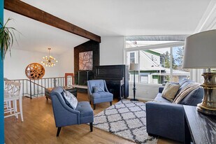 9813 62nd Ave S, Unit SI ID1310552P in Seattle, WA - Building Photo