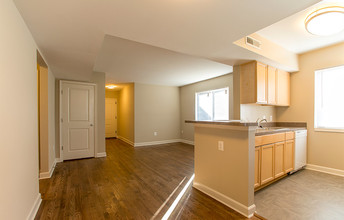 Bass Circle Apartments in Washington, DC - Building Photo - Building Photo