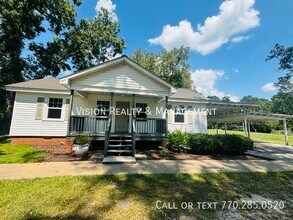 538 Old Airport Rd in Carrollton, GA - Building Photo - Building Photo