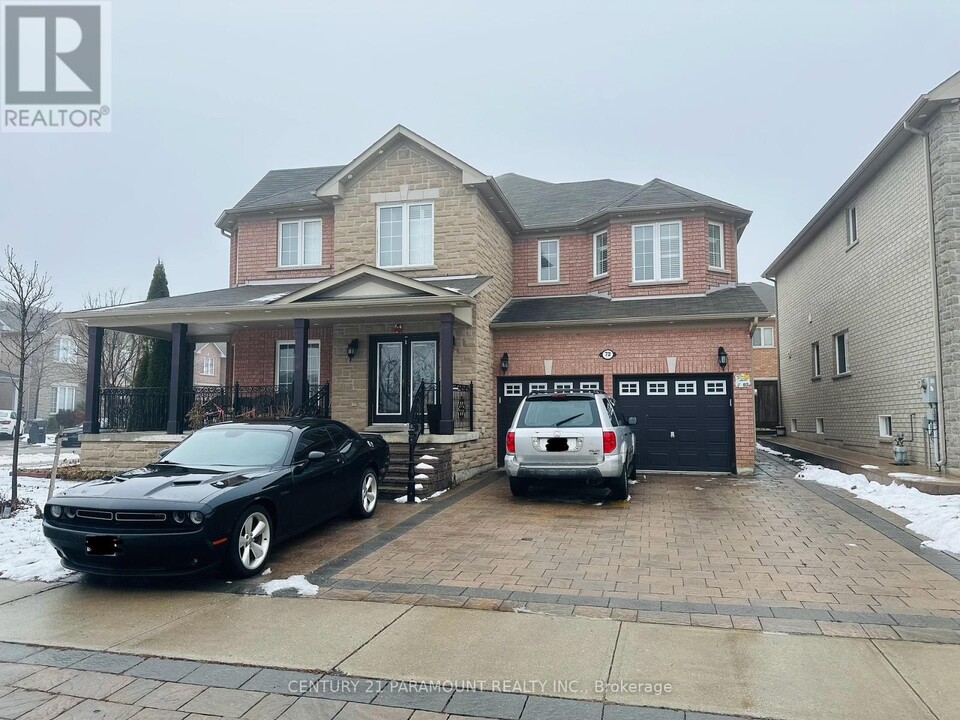 72 Runnymede Crescent in Brampton, ON - Building Photo