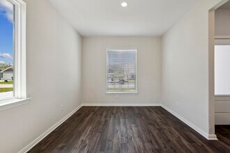 10366 Red Cardinal Dr in Cleveland, TX - Building Photo - Building Photo