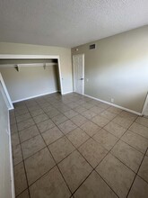 2916 Marlin Ave, Unit 4 in Las Vegas, NV - Foto de edificio - Building Photo